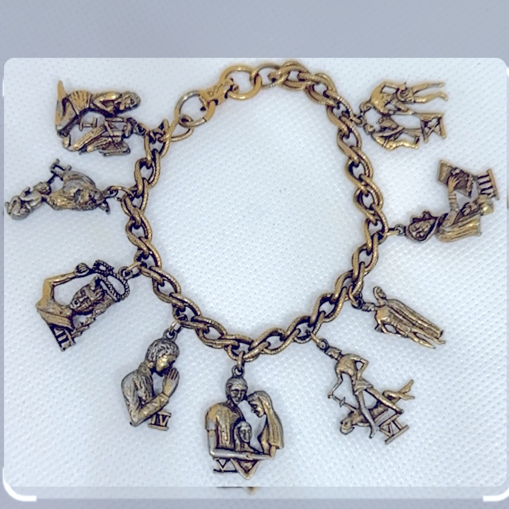 Vintage CORO Charm Bracelet Ten Commandments with Complete RomanNumerals 9 Charm